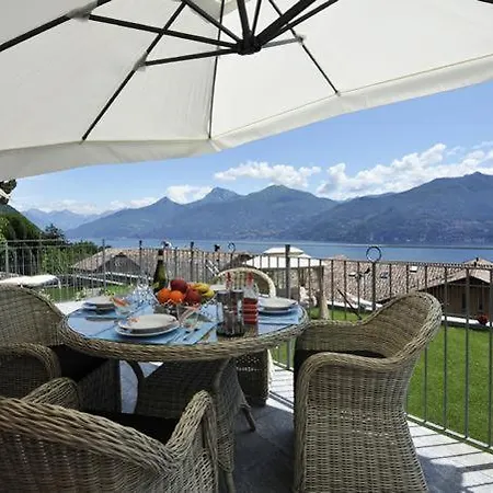 Sleeps 11 Pool Air Con * Menaggio