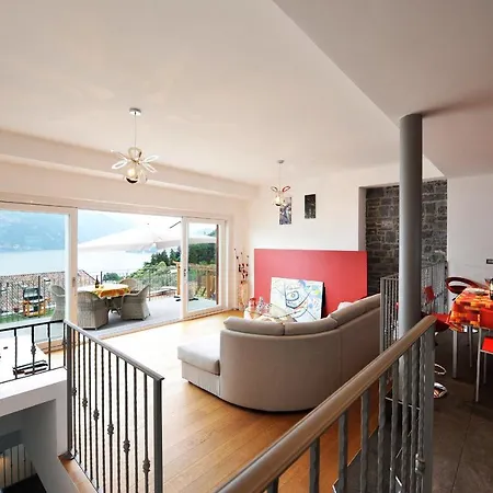 Sleeps 11 Pool Air Con Menaggio