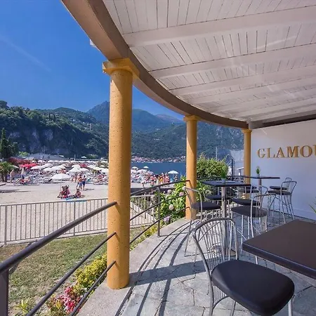Sleeps 11 Pool Air Con Holiday home Menaggio
